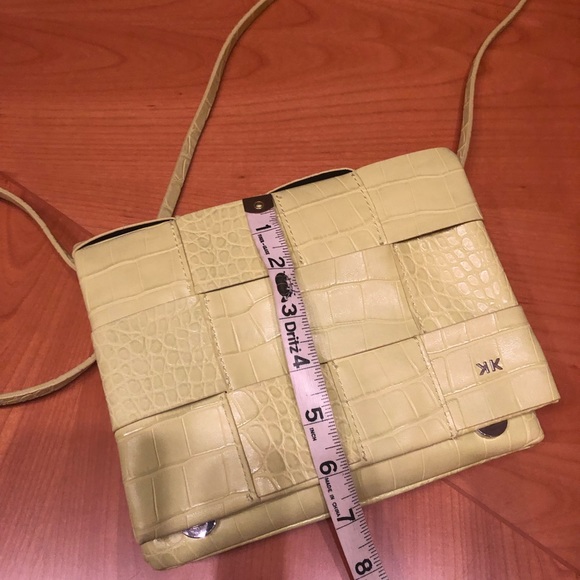 Kendall & Kylie lime handbag - Picture 10 of 10
